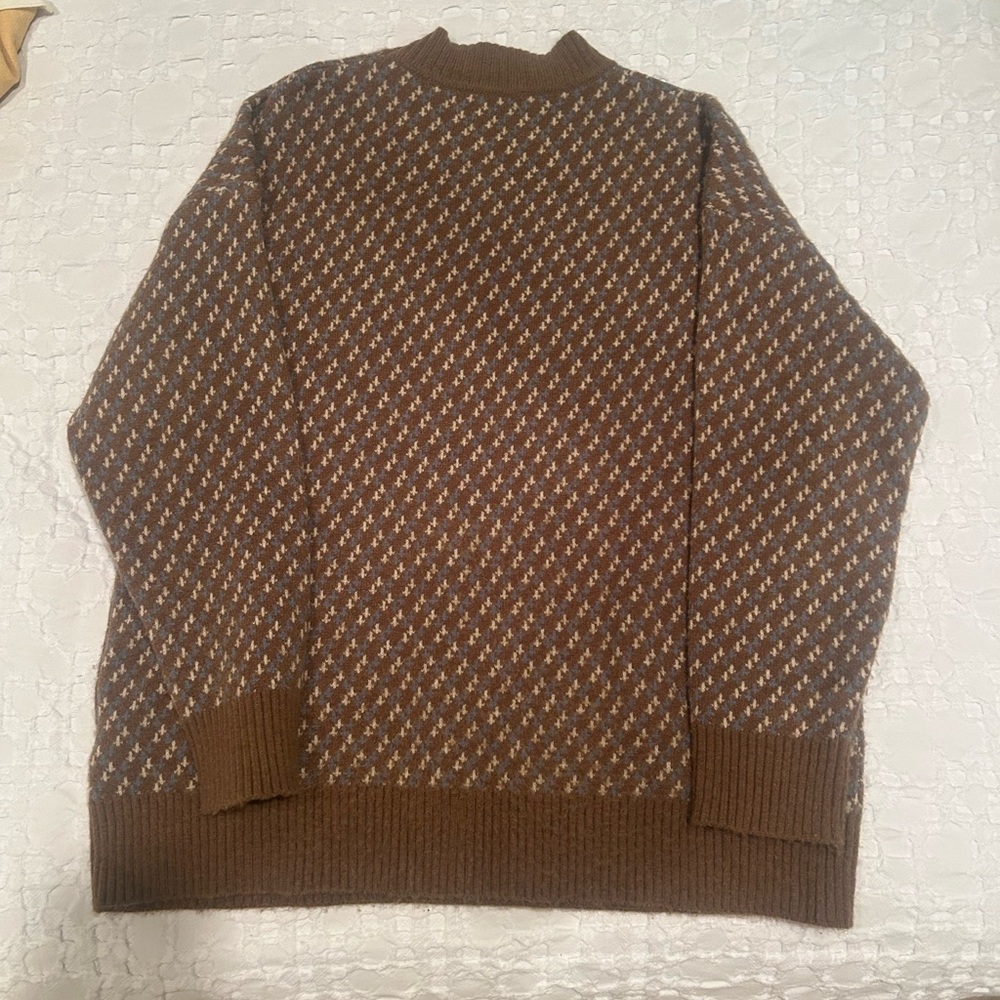 DAZY brown sweater with mock neck